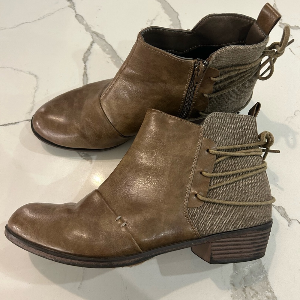 Pierre Dumas | Brown Tie-Back Zury Ankle Boot - Women’s 10